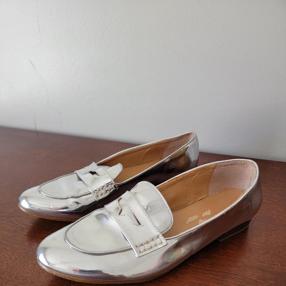 J.CREW Women's Metallic Silver Faux Leather Loafer Flats Slip-On Almond Toe 8.5